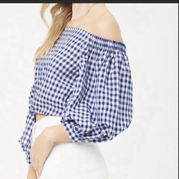 🎁 3 for $30 FOREVER 21 gingham off the shoulder cropped top with tie front - Picture 2 of 8